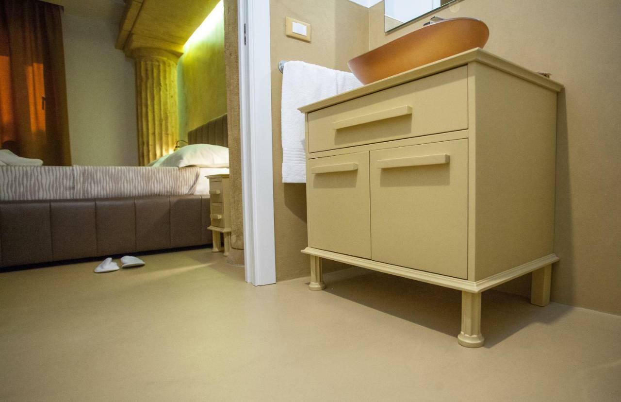 Tra Le Braccia Di Morfeo Bed & Breakfast Terrasini Exterior foto